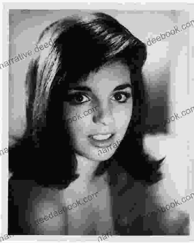 A Young Liza Minnelli Performing On Stage Female Force: Liza Minnelli Michael L Frizell